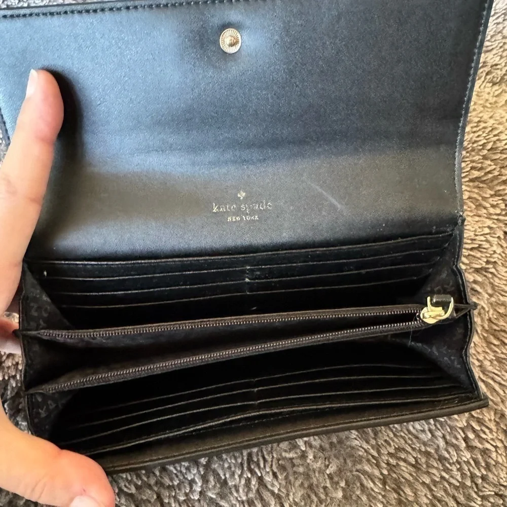 KATE SPADE Two Tone Snap Wallet